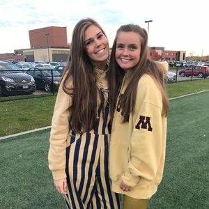 Meet your Posher, Brooke